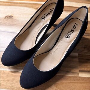Life Stride Parigi Classic Black Heels Size 8 M
